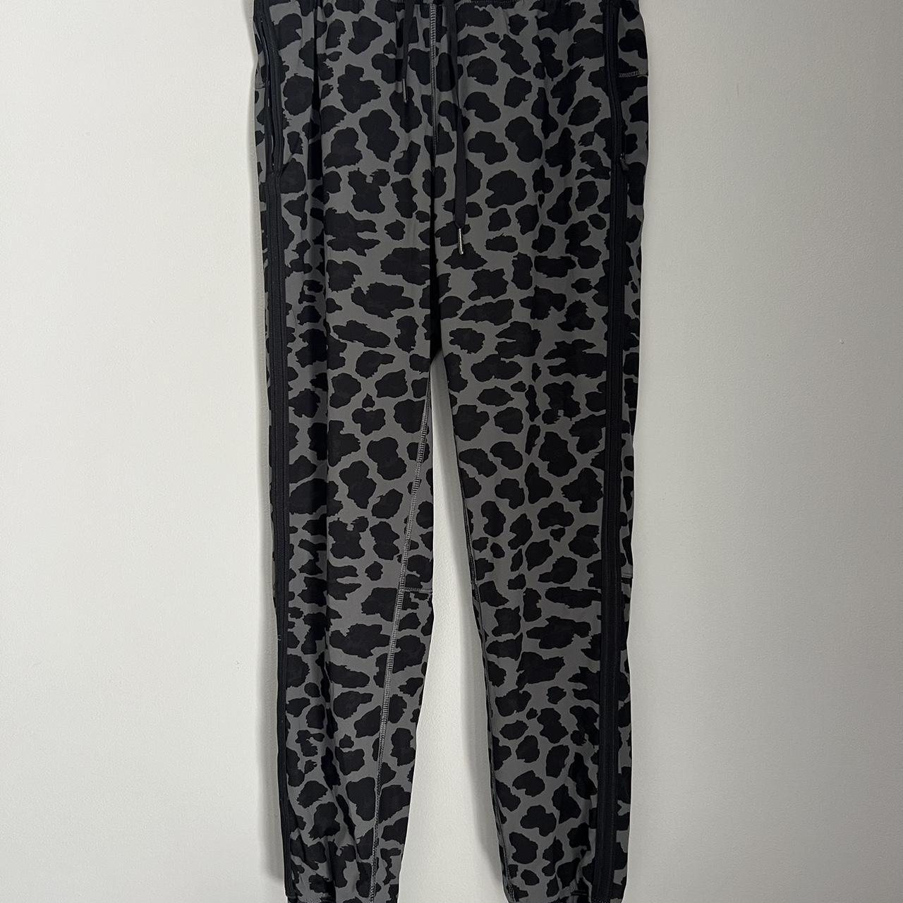 Lululemon leopard joggers sale