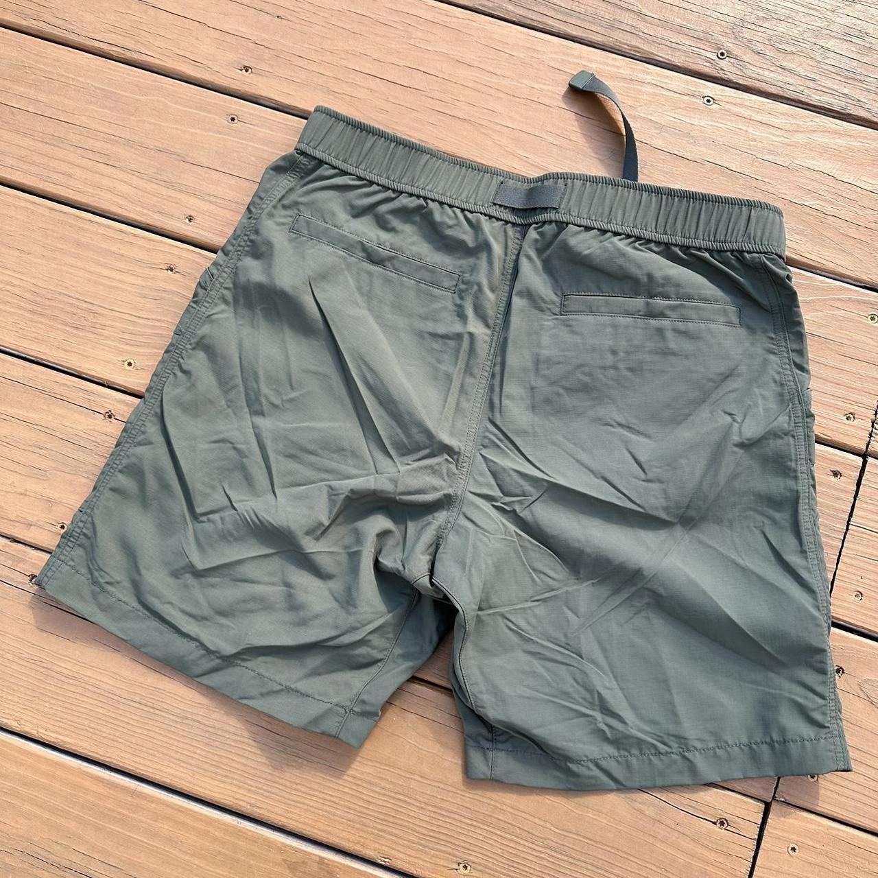 UNIQLO Men's Shorts | Depop