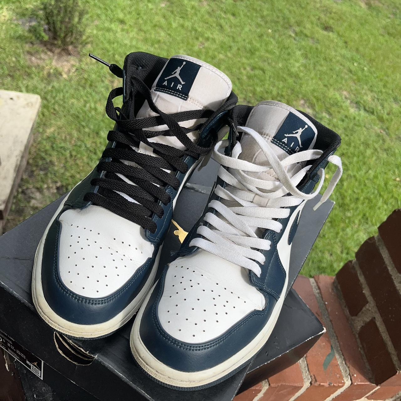 Air jordan 1 mid armory navy deals