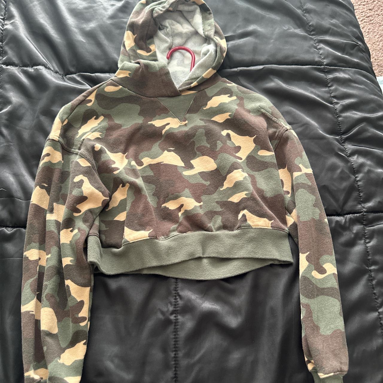 H M Camouflage Cropped Hoodie Size XS