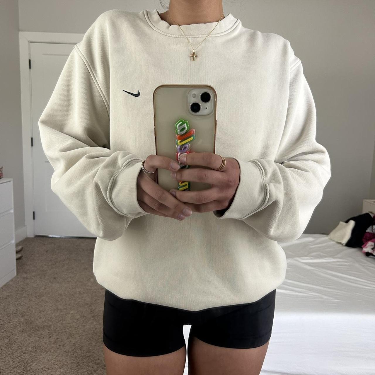 Nike cream-sweatshirt - Depop