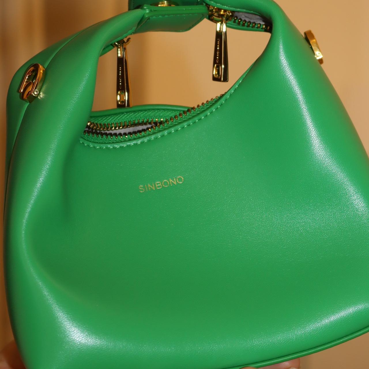 Women's Green and Gold Bag Depop