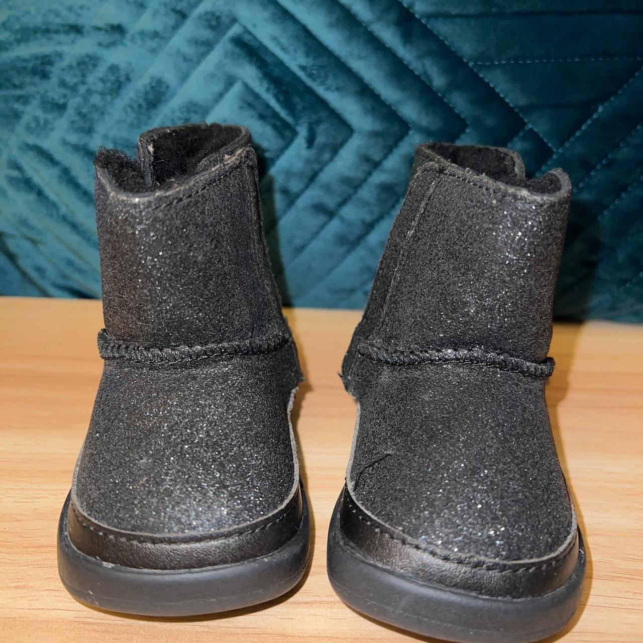 Ugg Boots Girl 2024 Sz 2