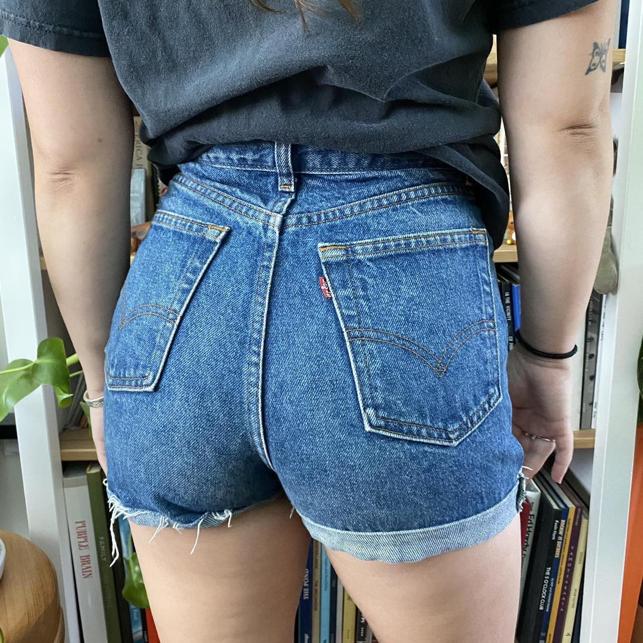 Vintage Levi’s dark wash shorts! Levi’s petites.... - Depop