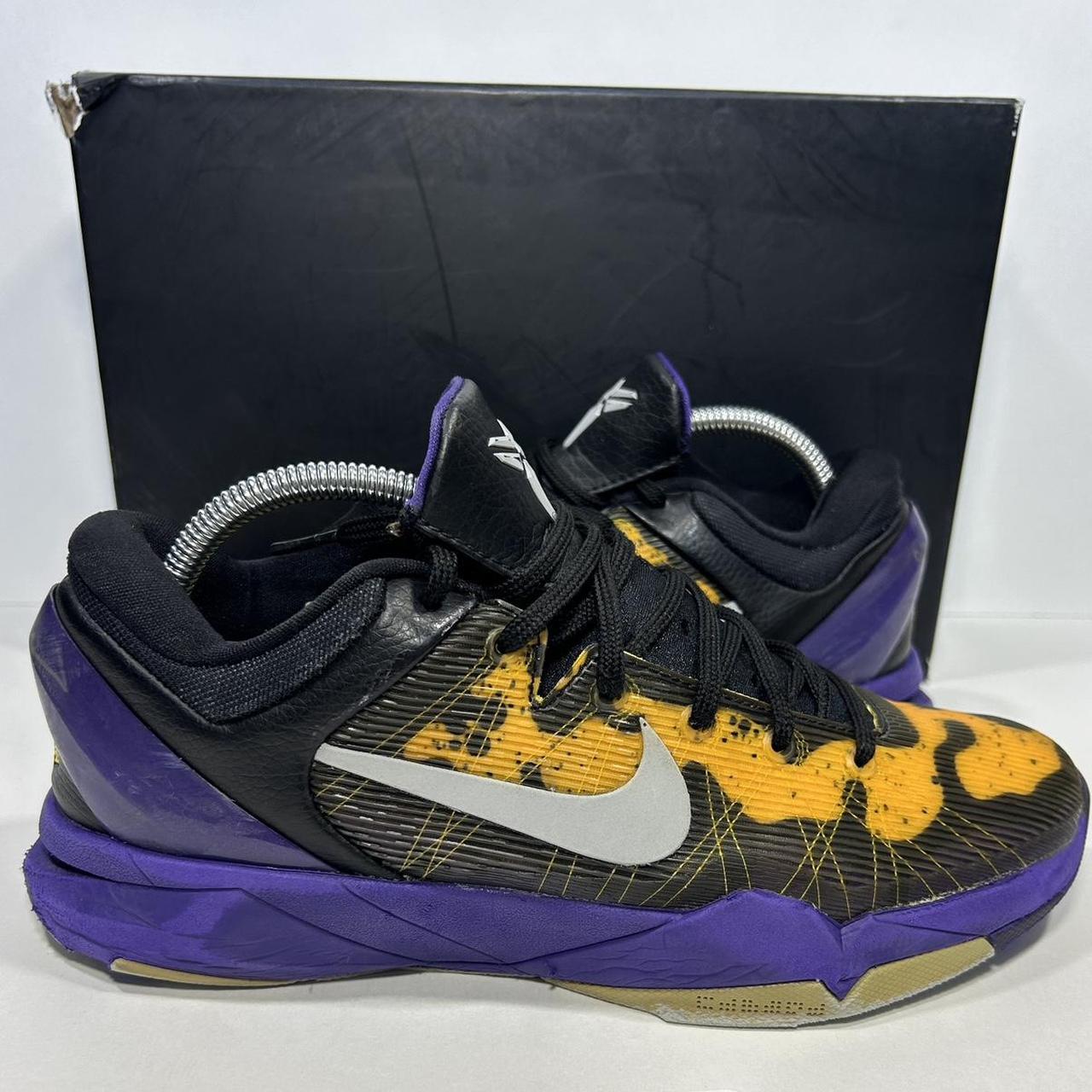 Kobe fashion 8 poison dart frog