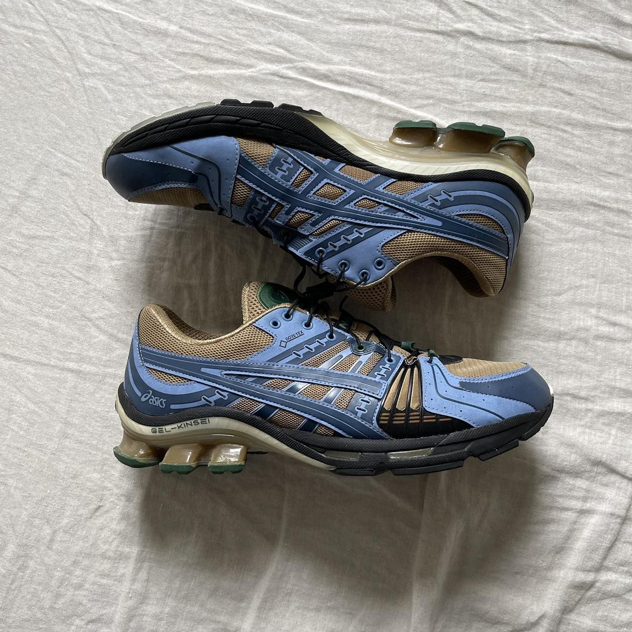 ASICS Men's Blue and Tan Trainers | Depop