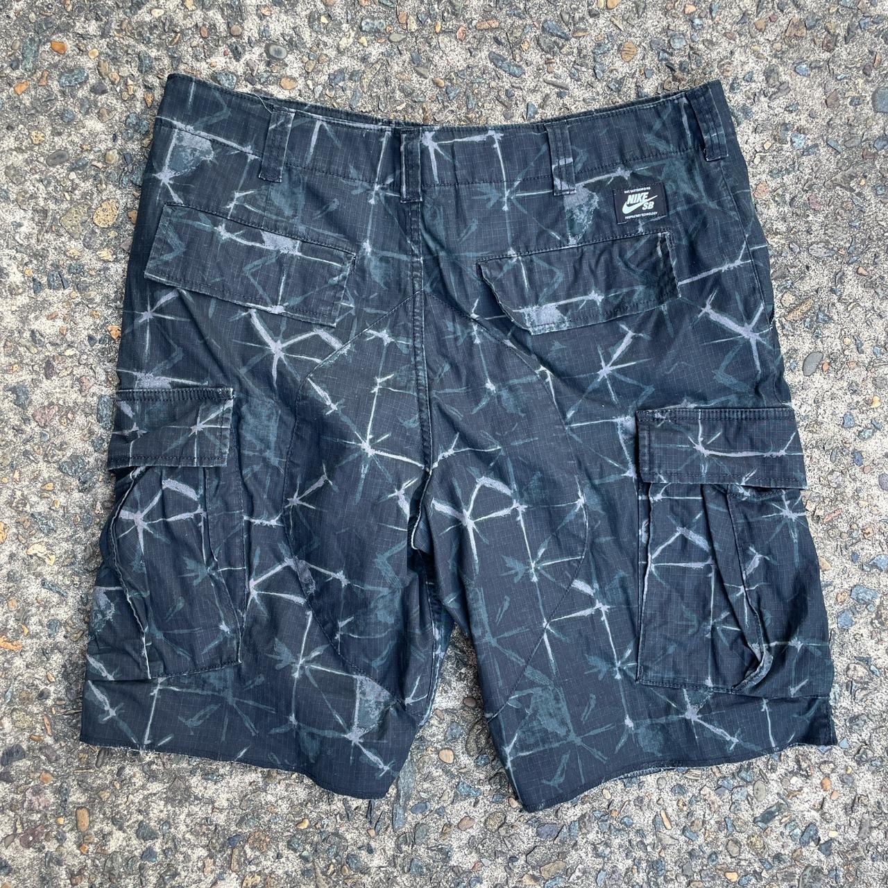 Nike sb grey shorts best sale