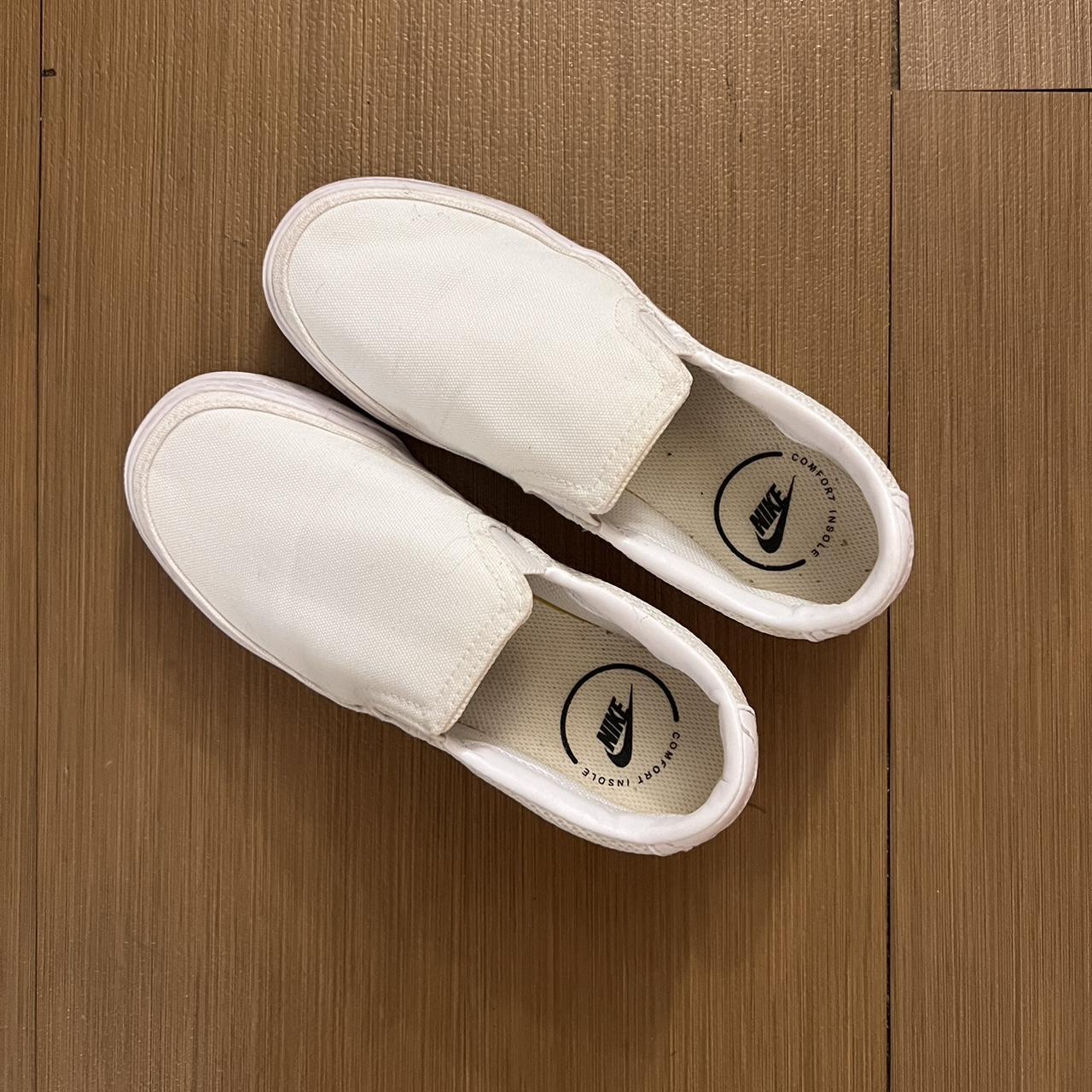 cheap white nike shoes womens