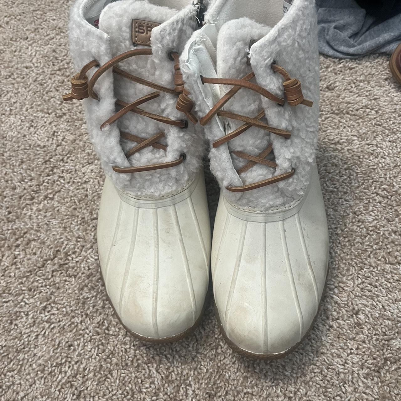 Duck boots cream best sale