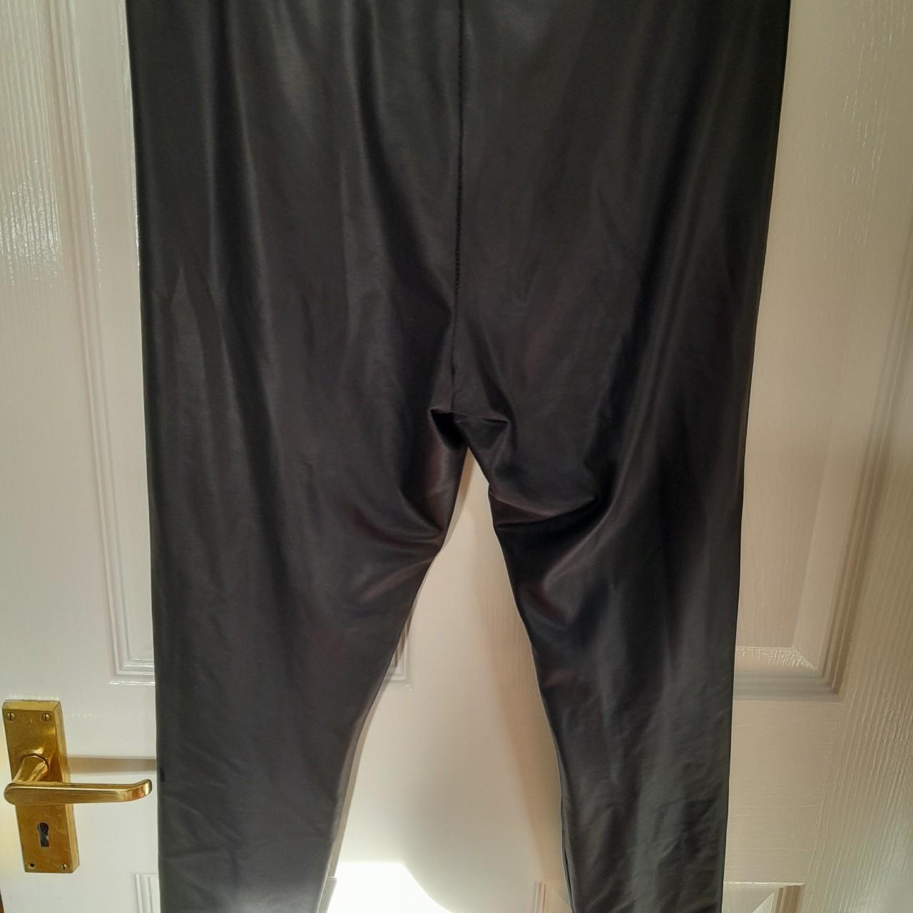 New Look petite leather leggings - Depop