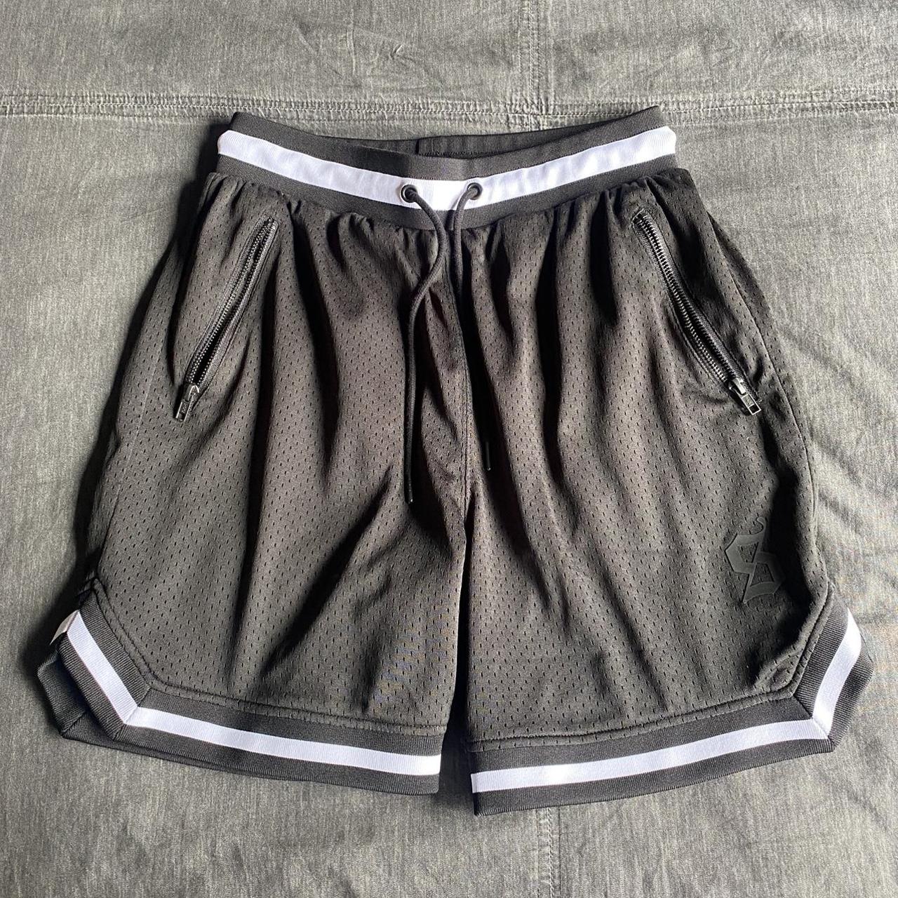 Men's Black and White Shorts | Depop