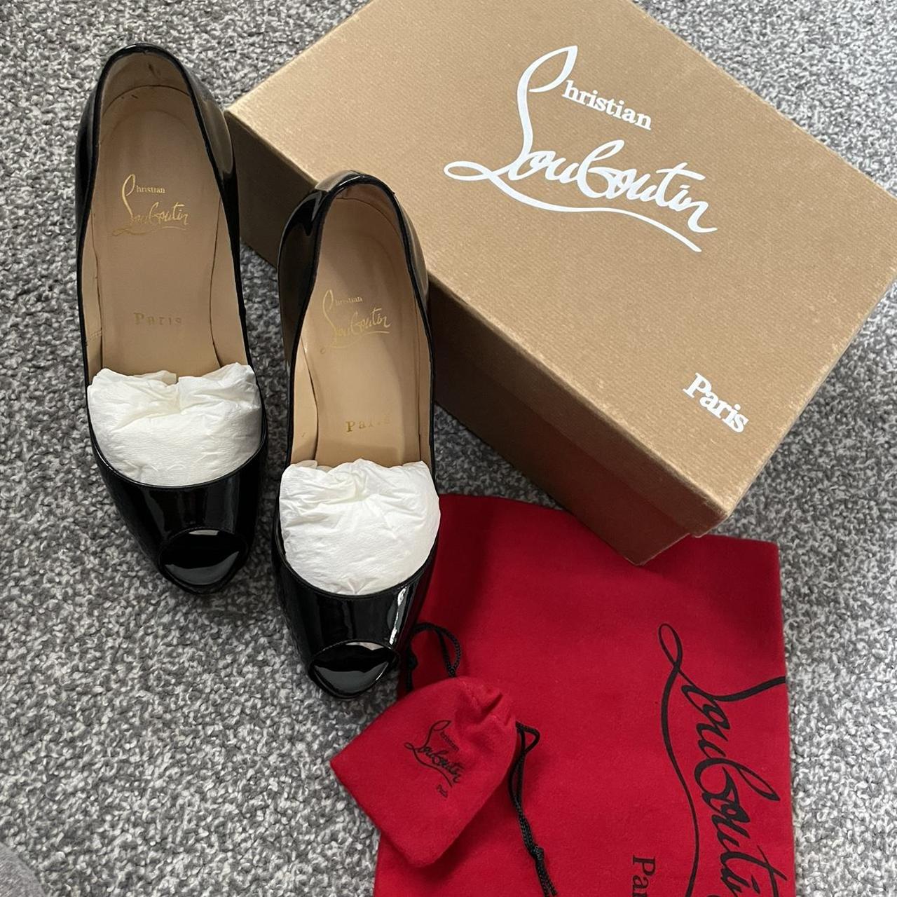 Christian Louboutin Women's Black Courts | Depop