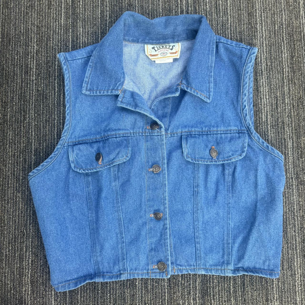 item listed by peachesmarket