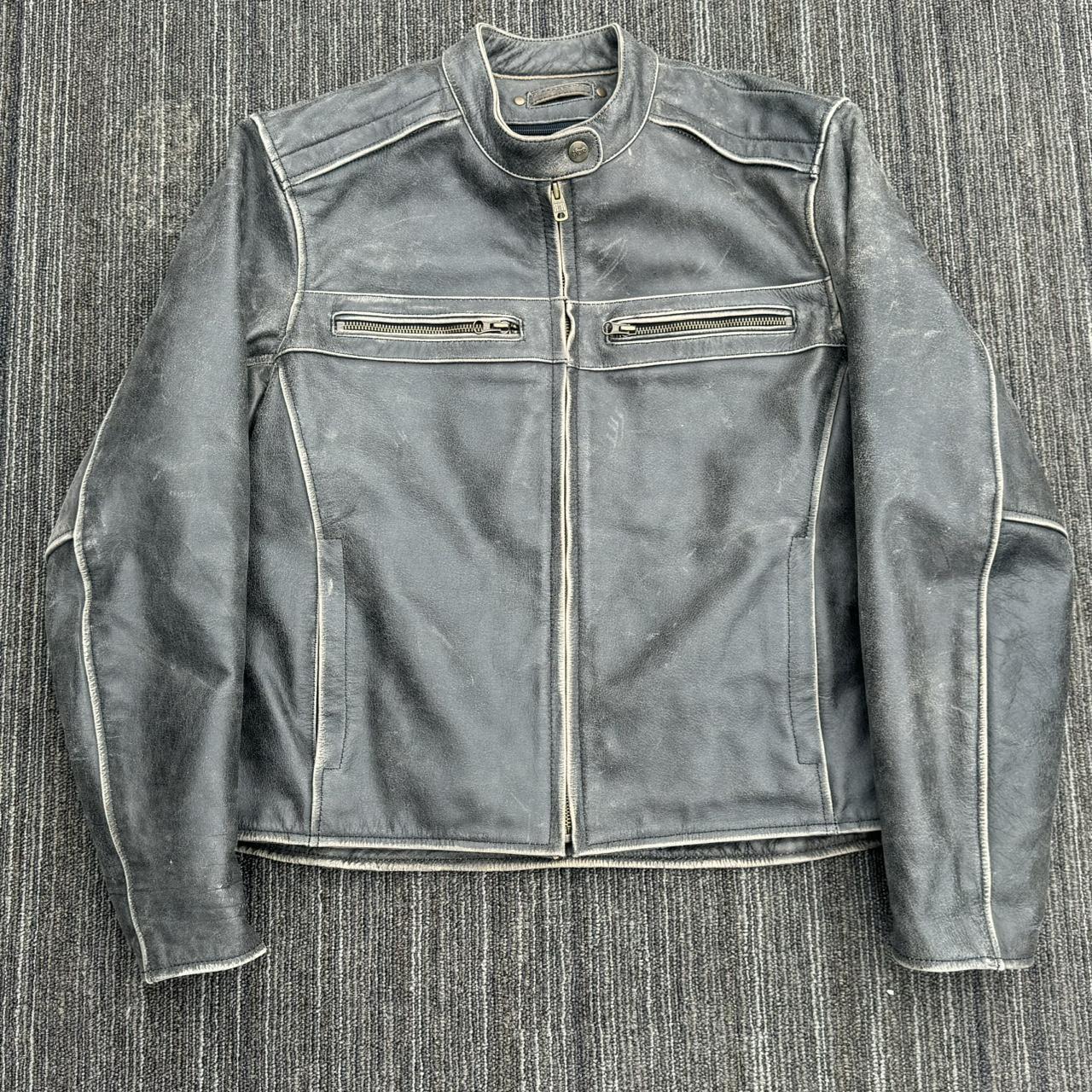 item listed by peachesmarket