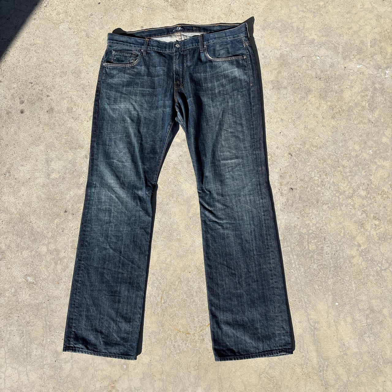 item listed by avyarjuhn