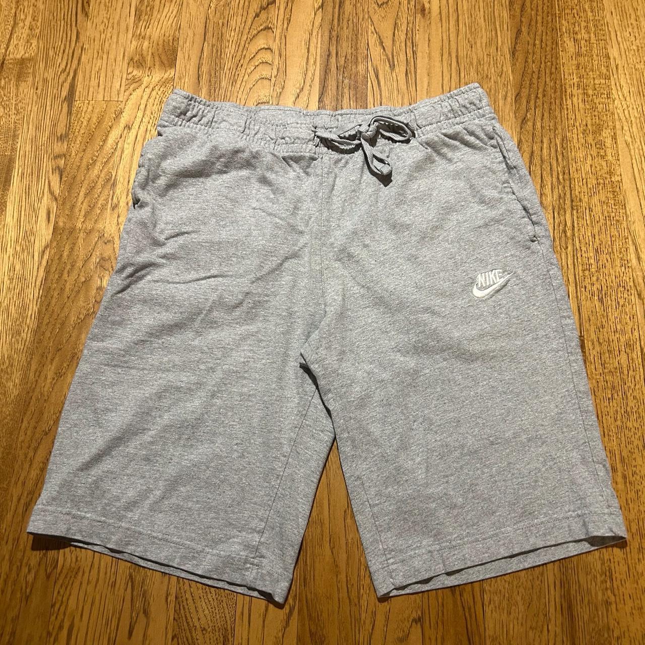 item listed by colinscloset9