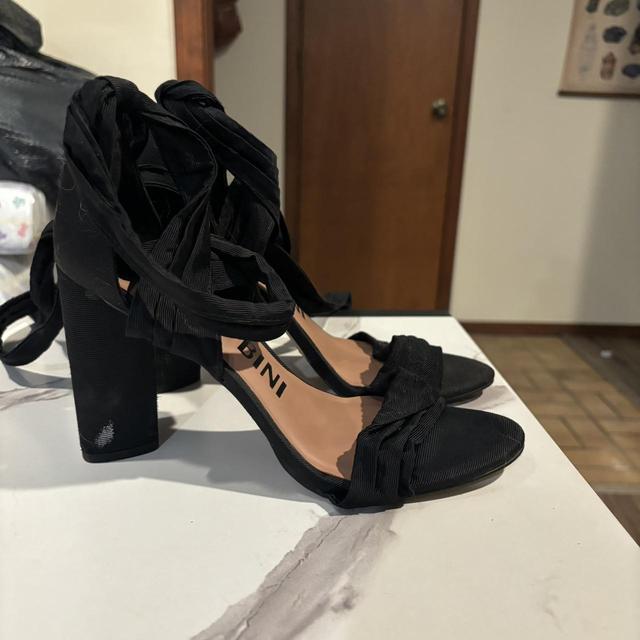 Gianni Bini Strappy Block Heels Black Open toe. Depop