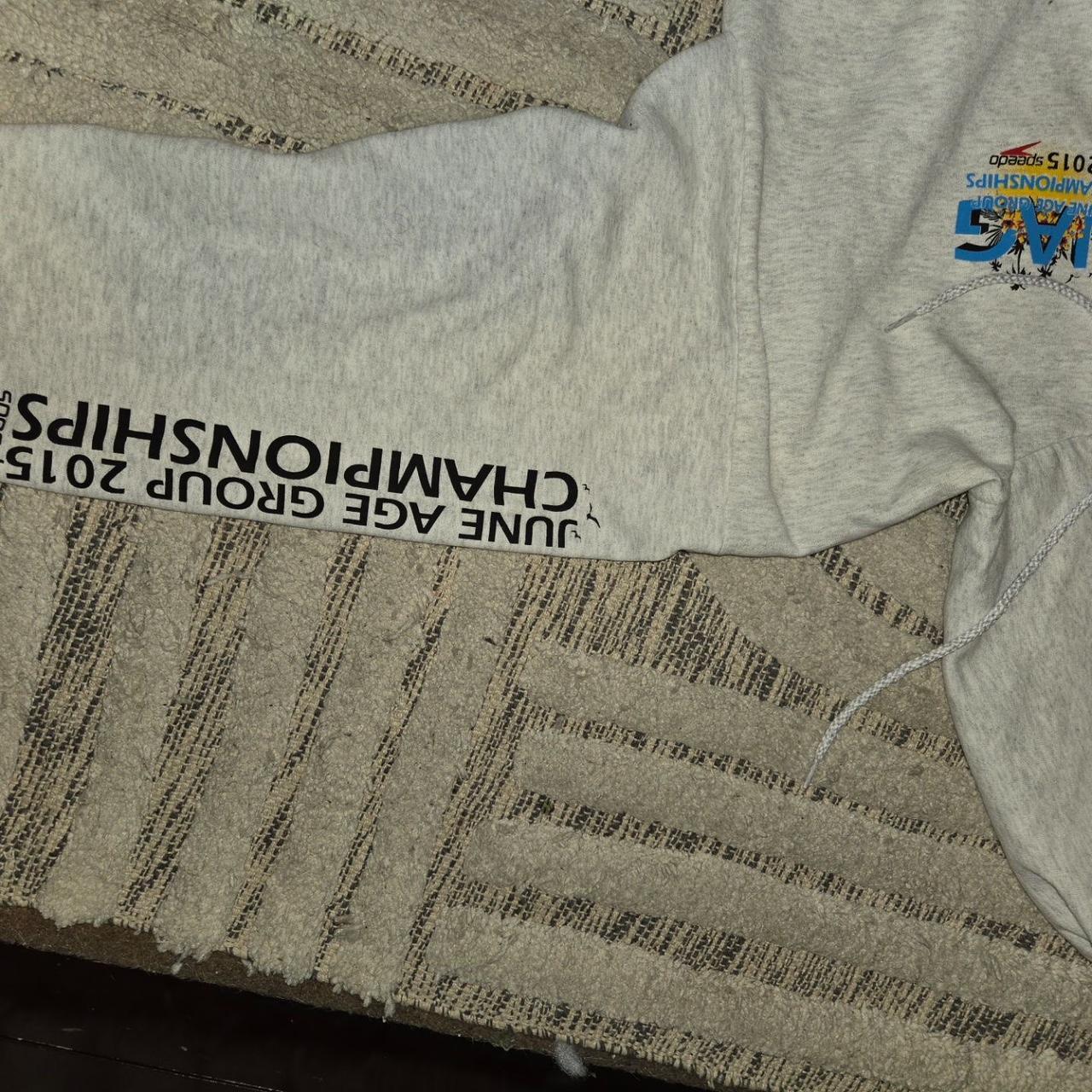 2015 champion hoodie Depop