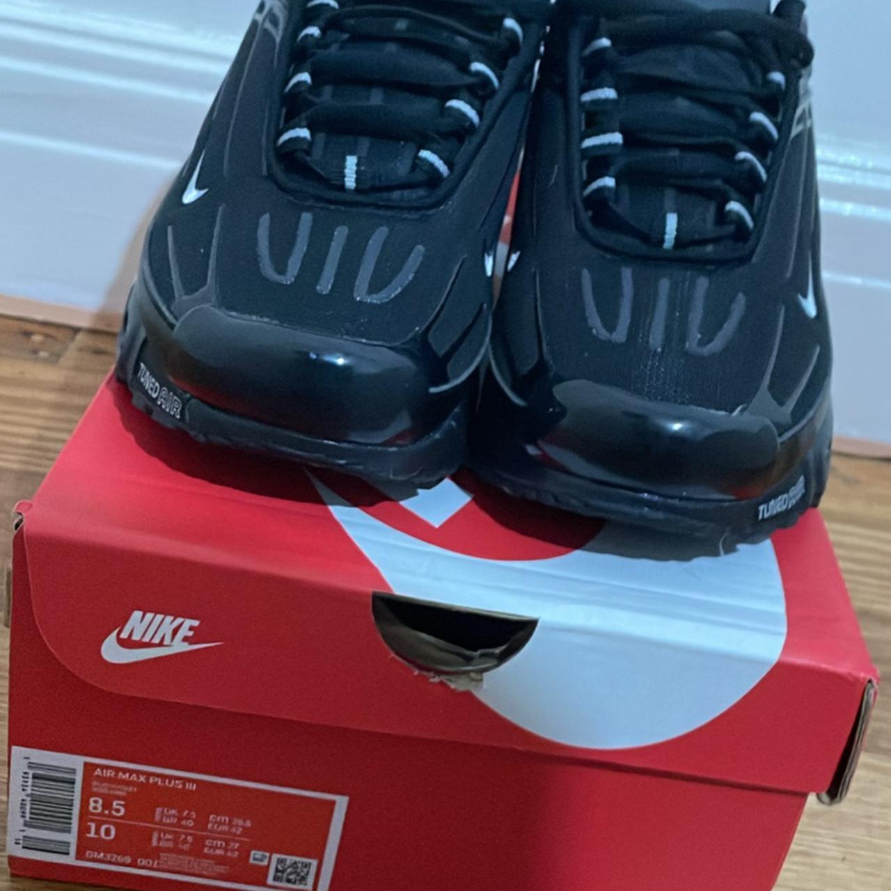 triple black tns women's