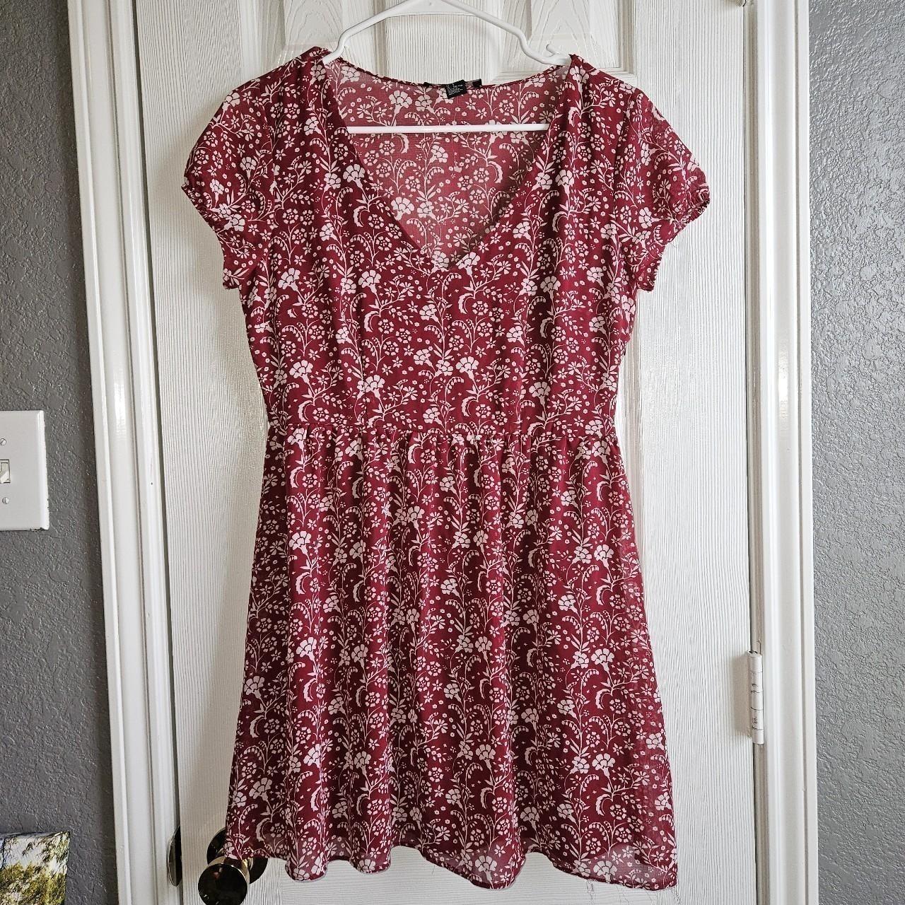 FOREVER 21 Red Floral Fit and Flare Skater