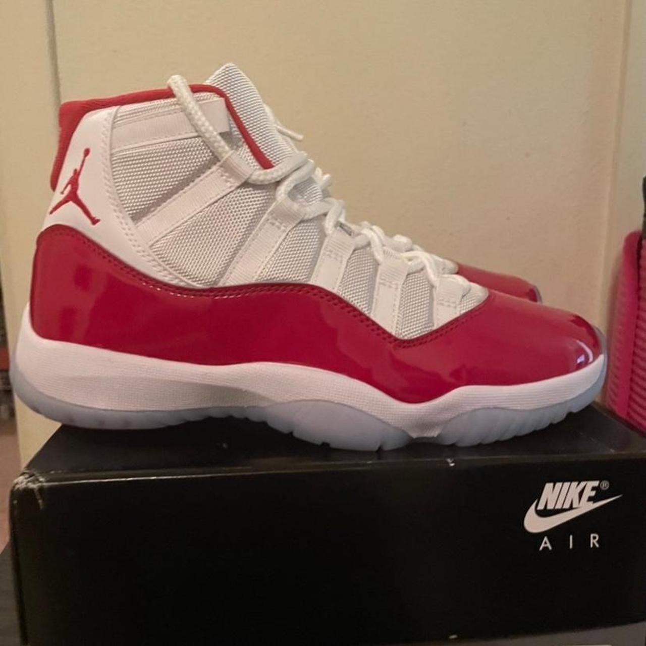 11s size 7
