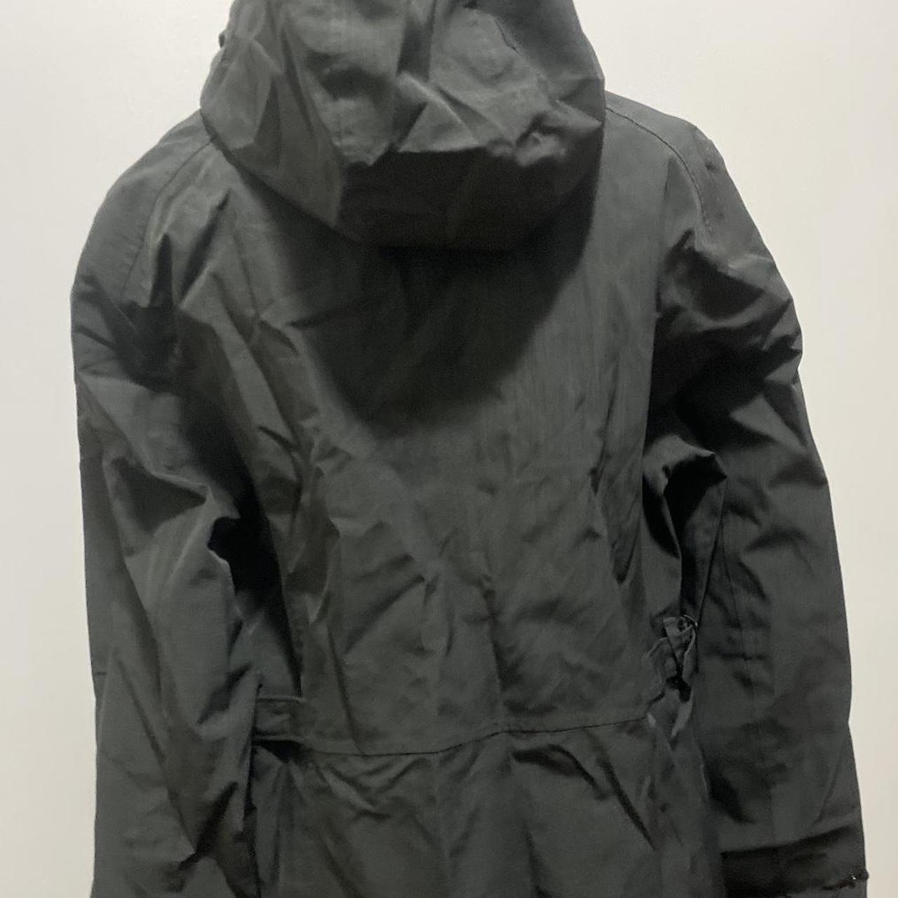 Kirkland Trench Size: Depop