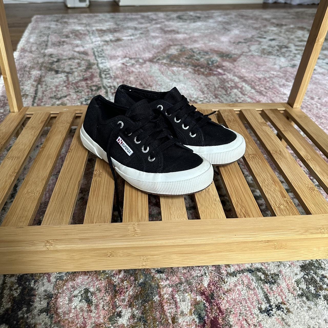 superga tennis shoes