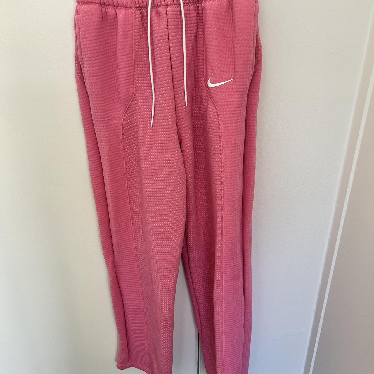 pink nike sweat outfit