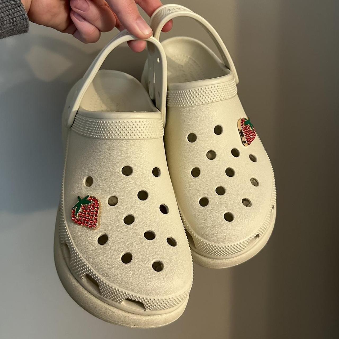 Strawberry discount crocs canada