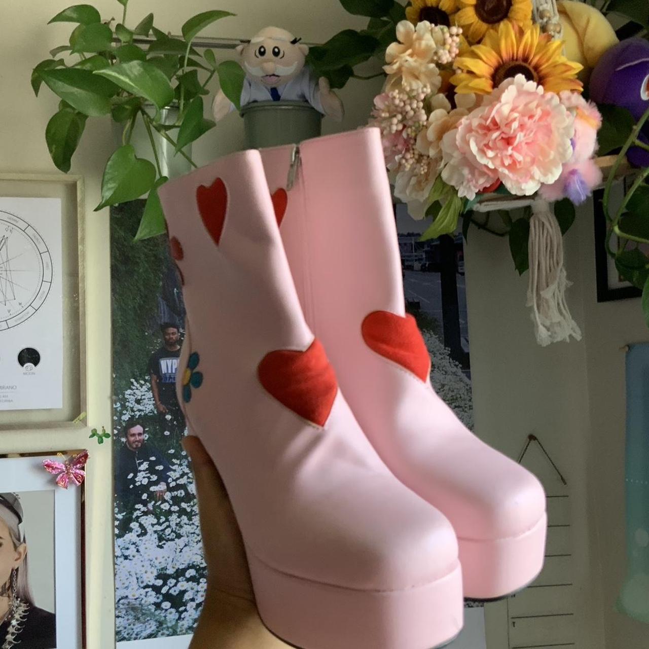 Dolls Kill: heart ❤️ and flower 🌸 pattern