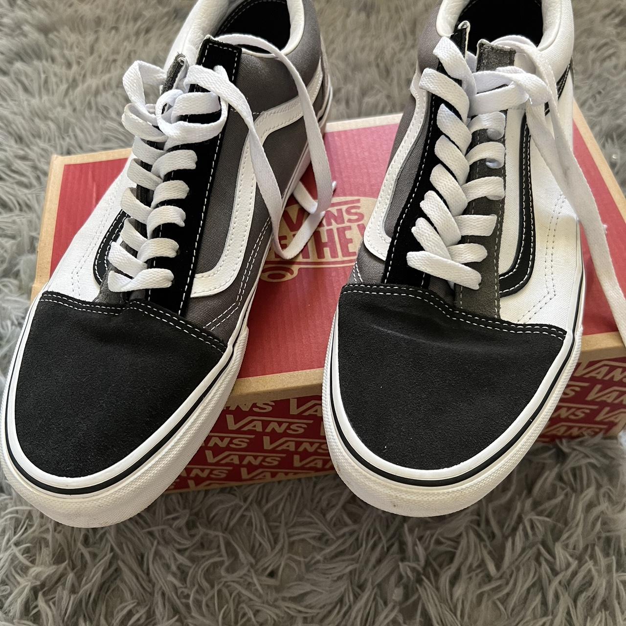 Vans Old Skool. Black grey white color block. Box