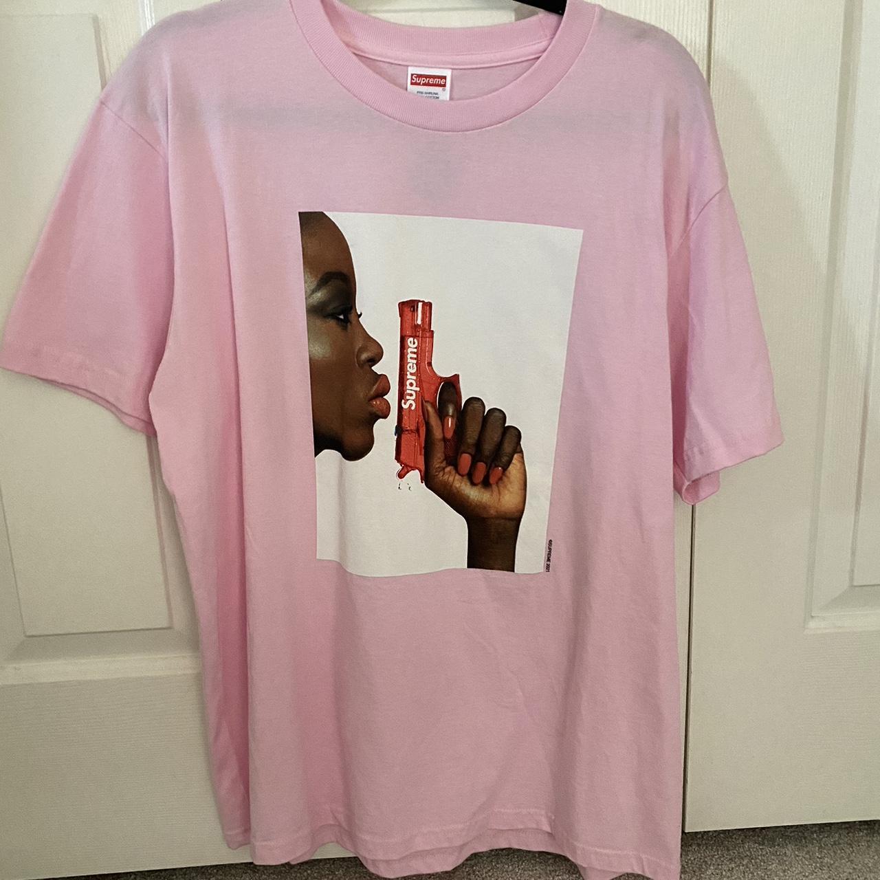 Supreme 2021 pink pistol tee. Oversized fit never