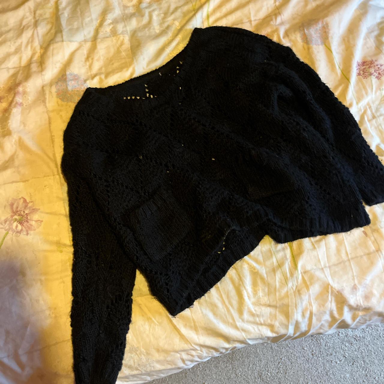 soft wooly jumper with small pockets in front Depop