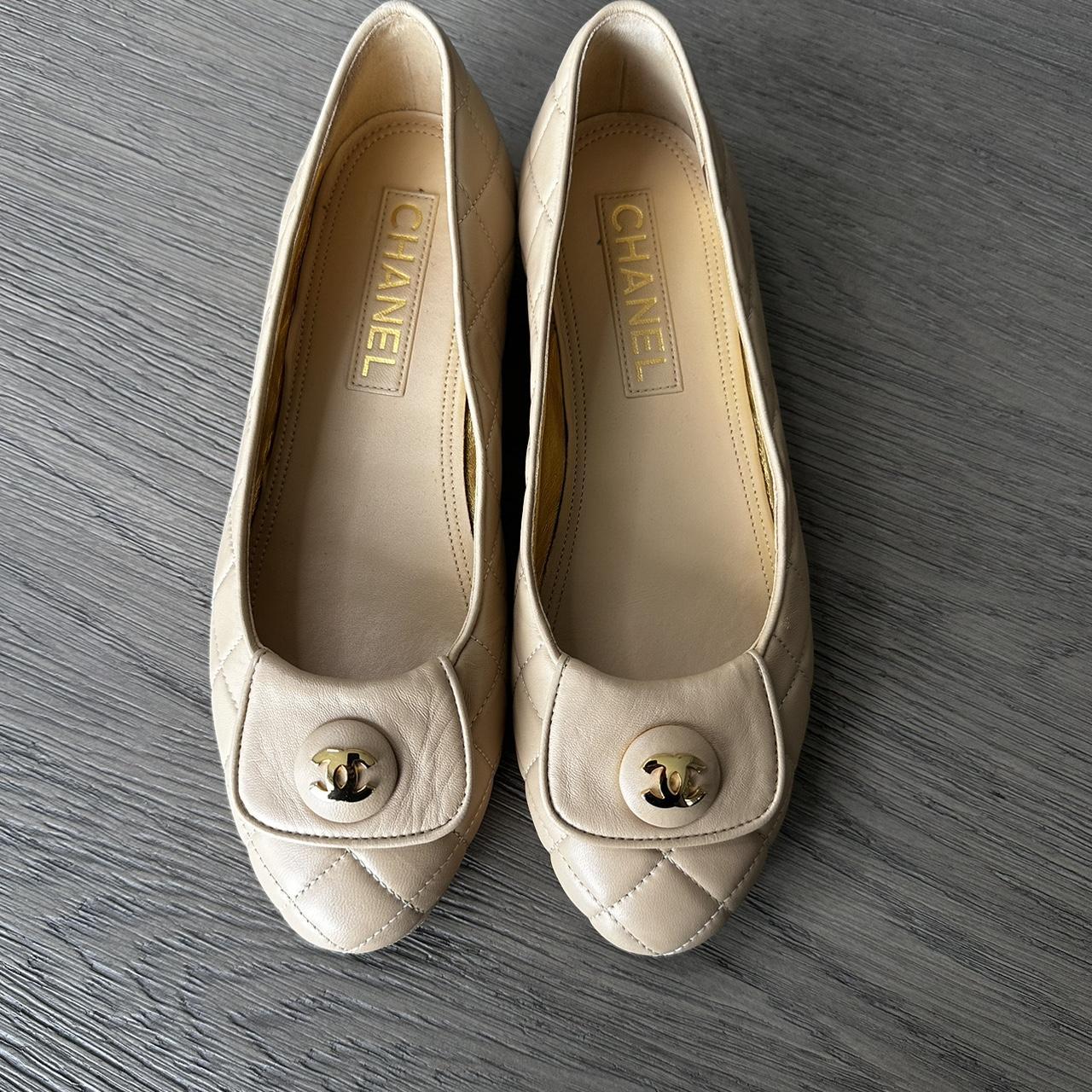 Nude Chanel ballet flat size 37. Worn once mint. Depop