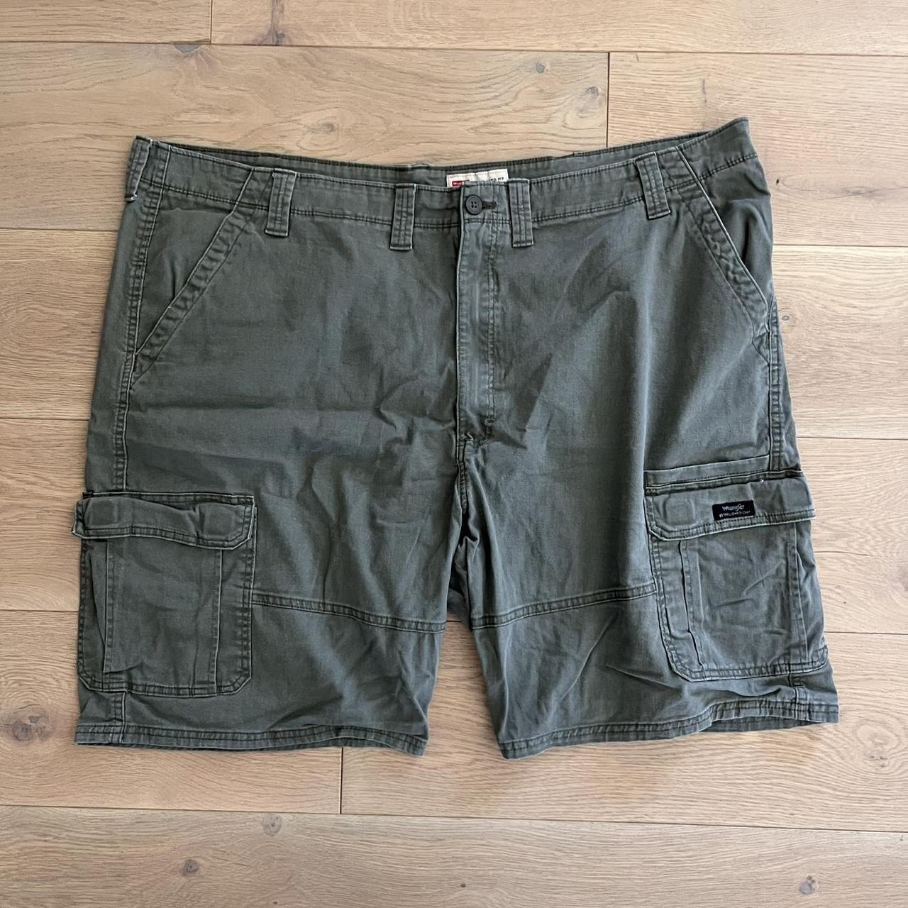 item listed by _thrifthood_