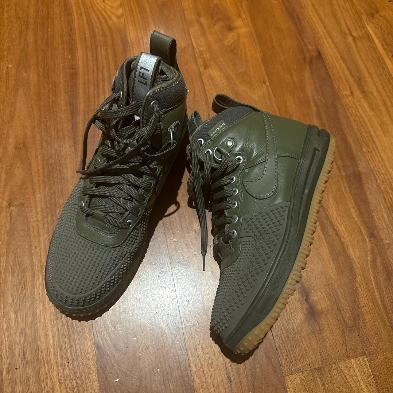 nike khaki green trainers