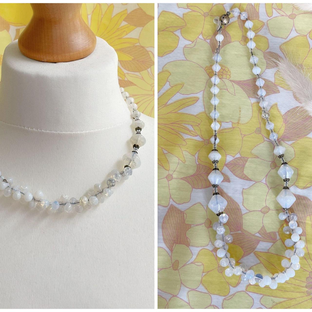 Vintage White Glass Bead Necklace A pretty... Depop
