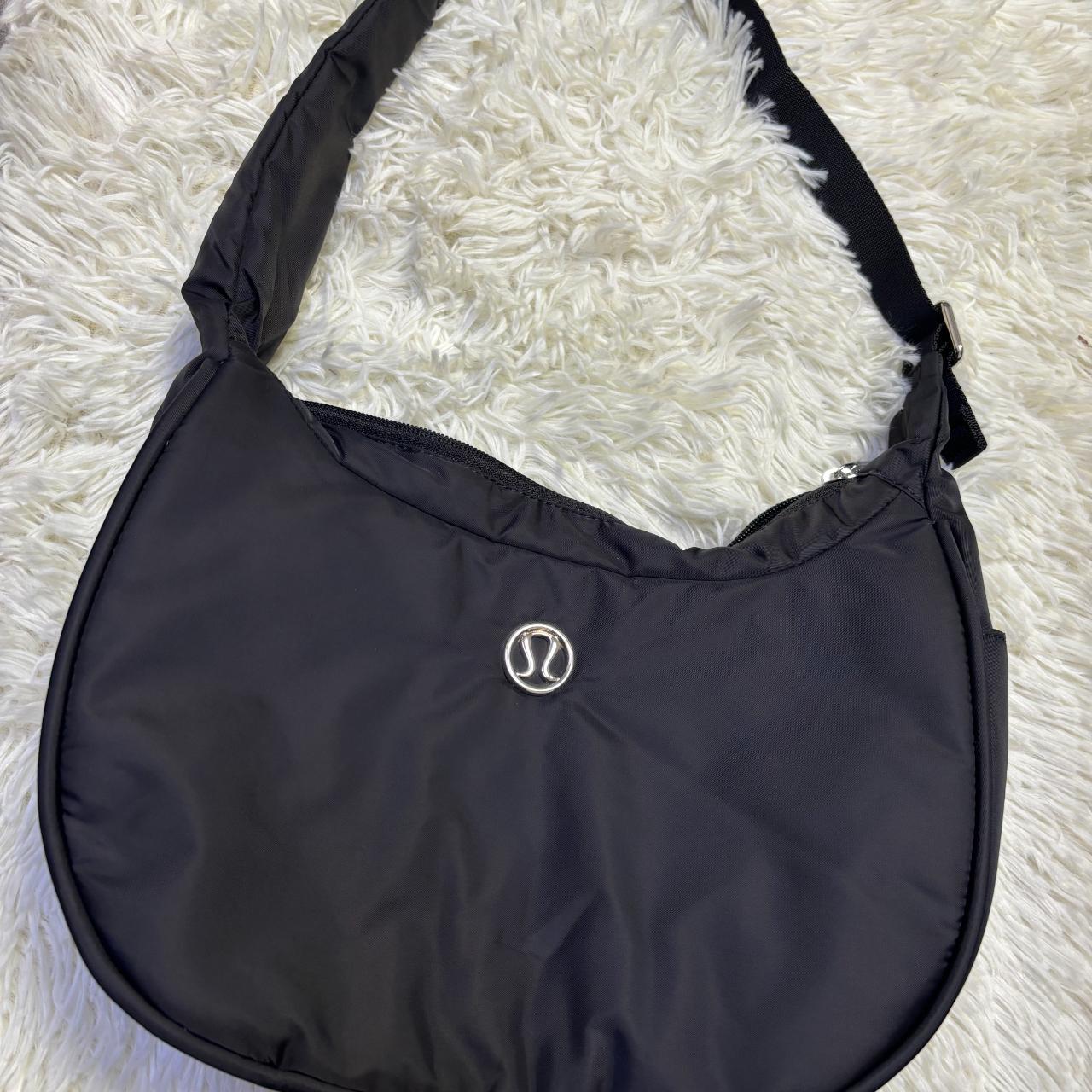 Lululemon mini shoulder bag 4L brand new,never | Depop