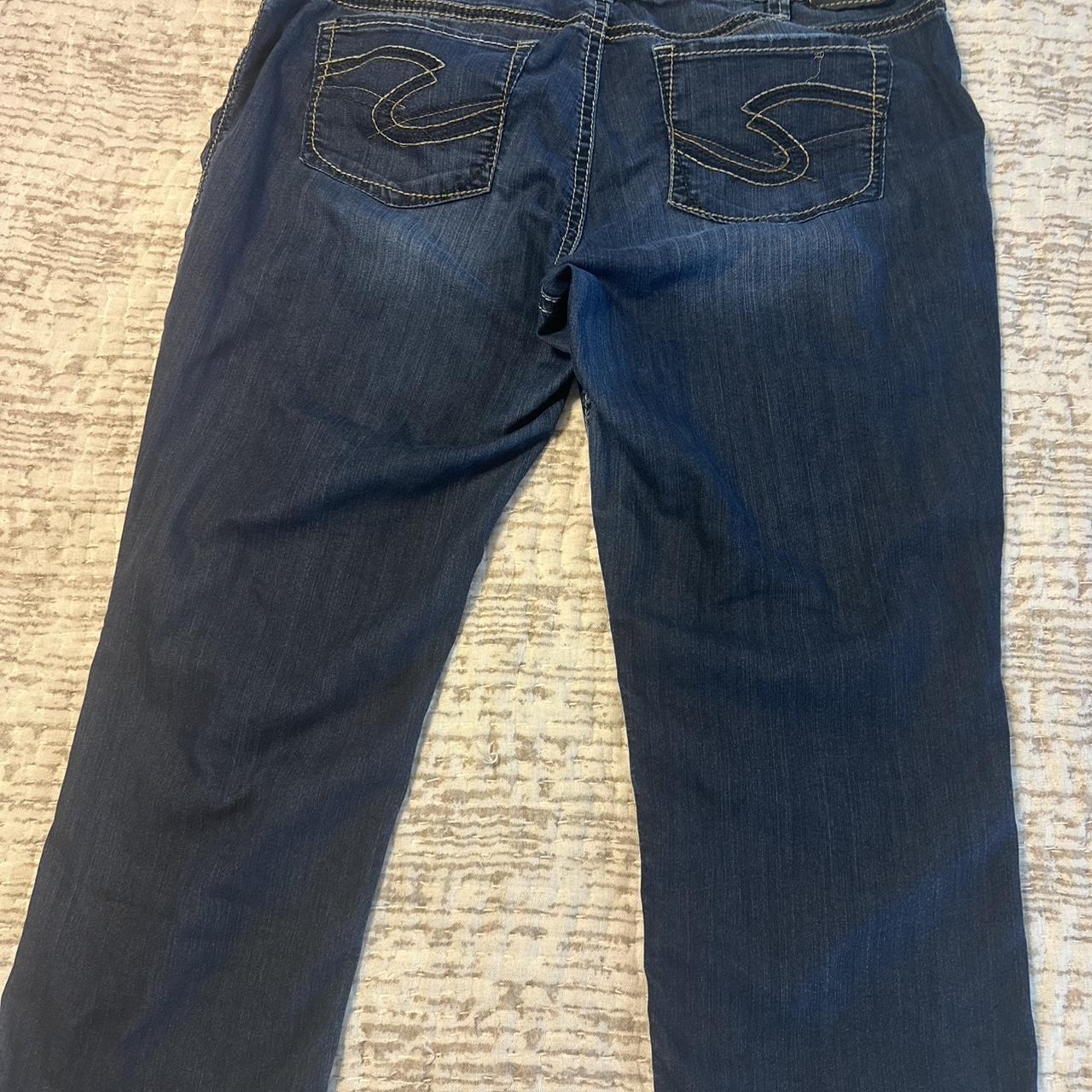 Silver Jeans Women's Capri Jeans Navy/Blue 20 – Very cute