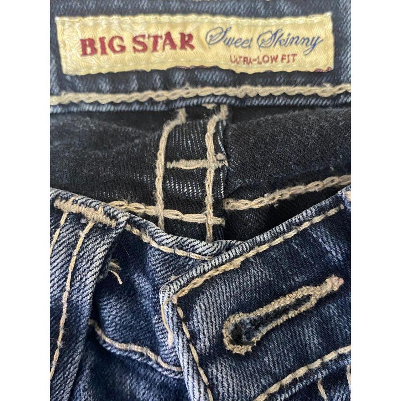 Preloved Women's Low rise Faded Jeans - Blue - 24… - image 3