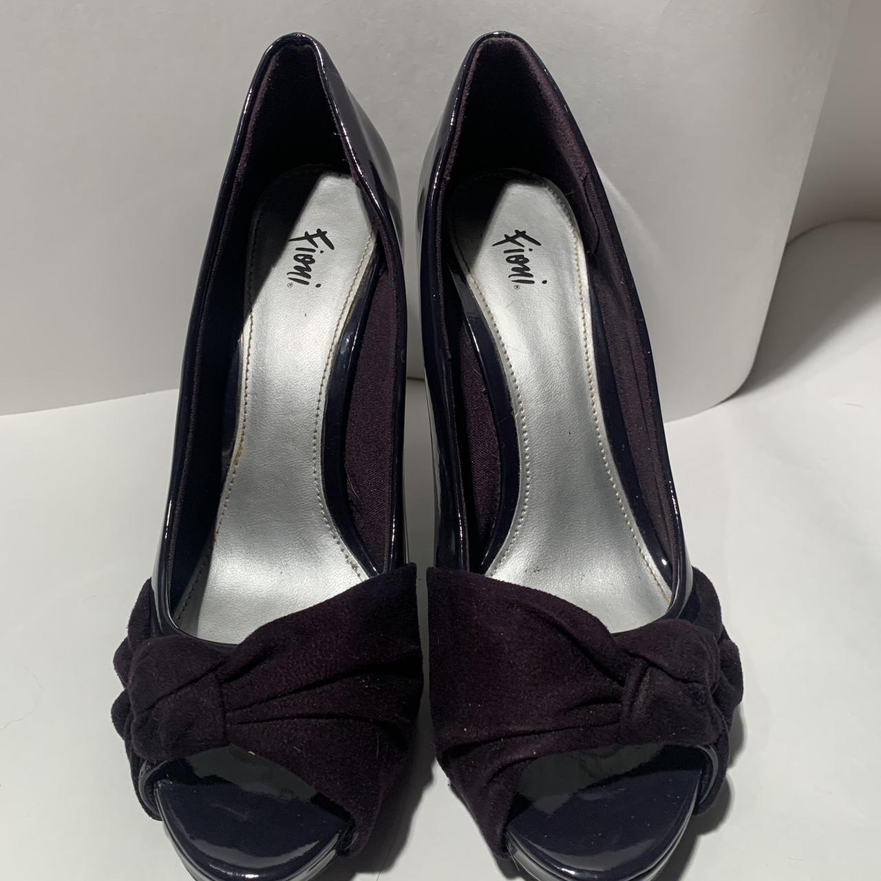 Fioni peep toe fashion heels