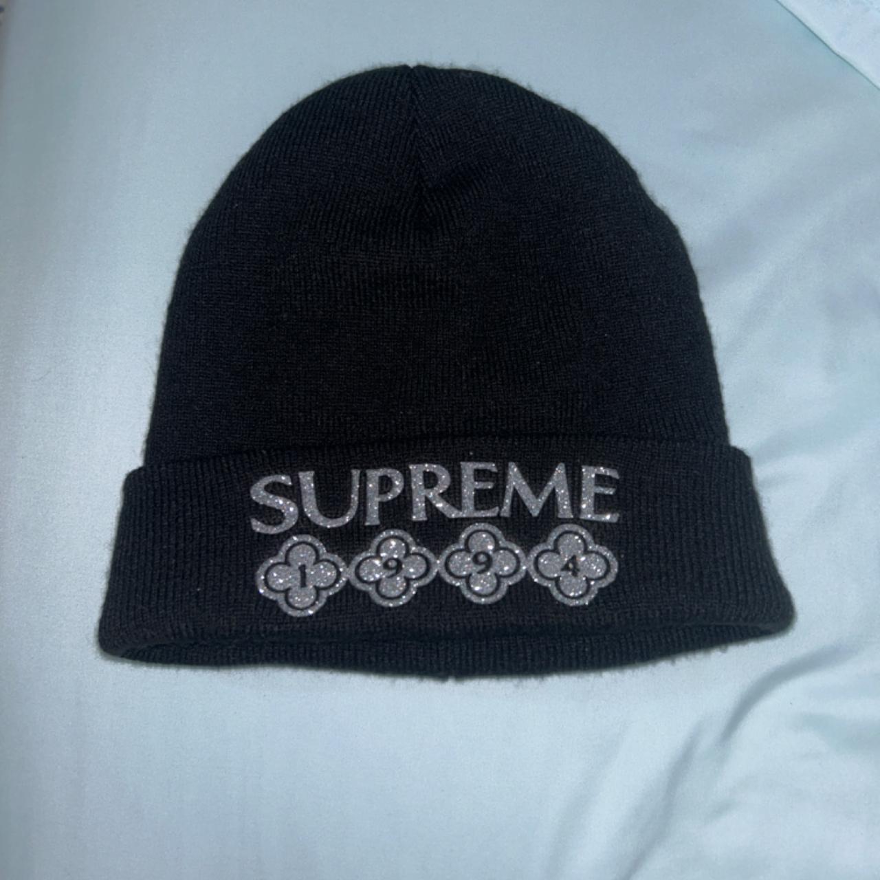 Black supreme glitter beanie - Depop