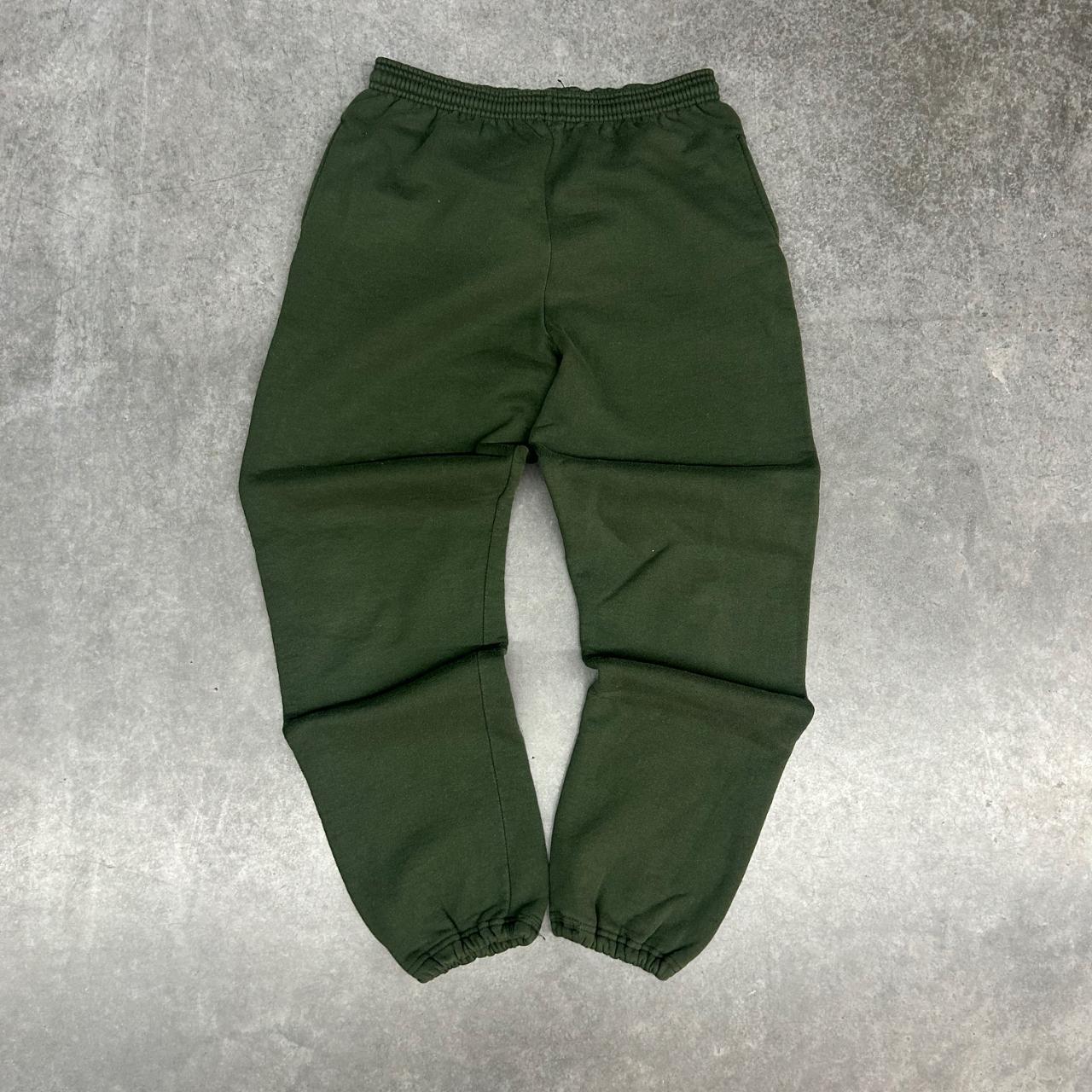 item listed by tarkkicks