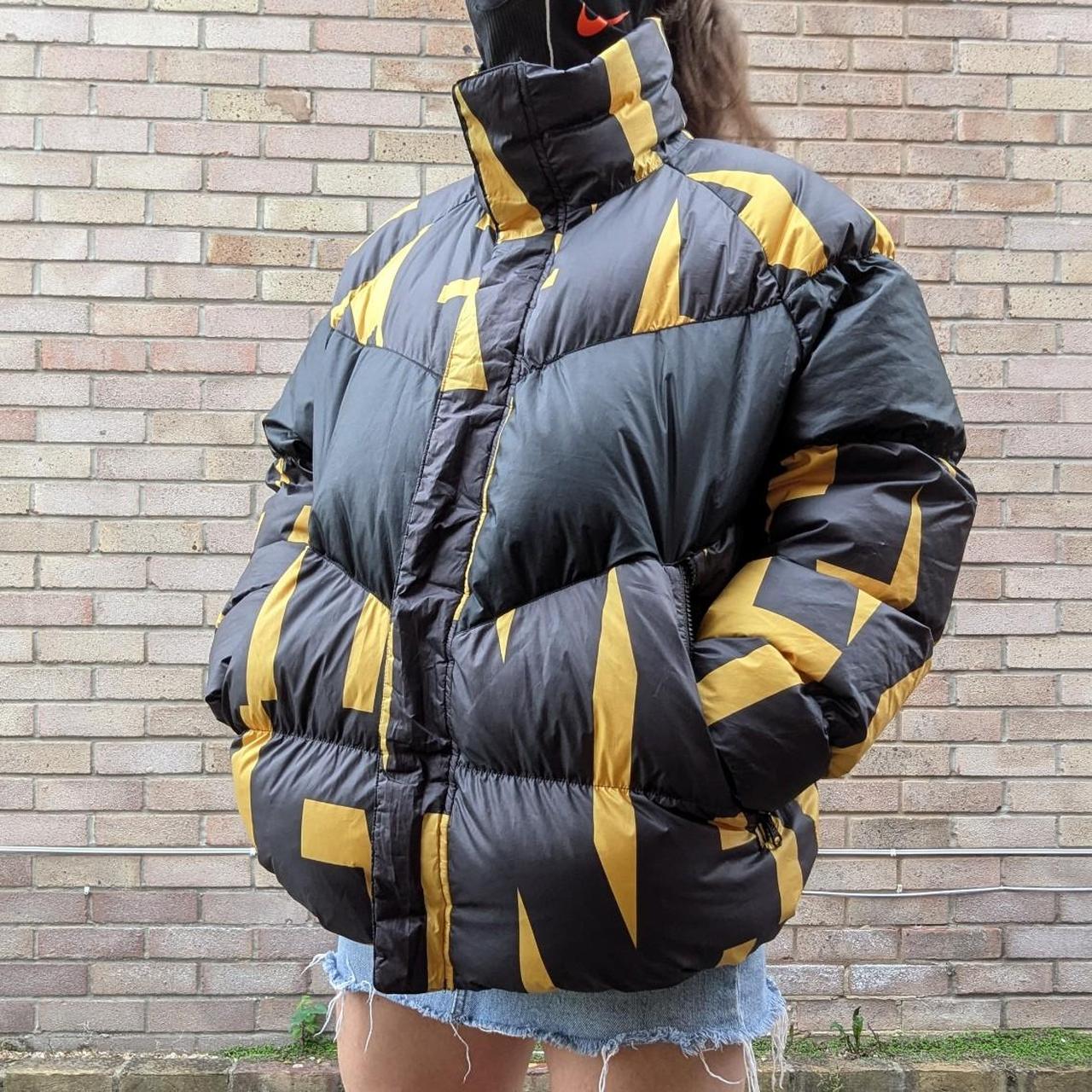 Nike down feather puffer Black/yellow 🐝, Womens