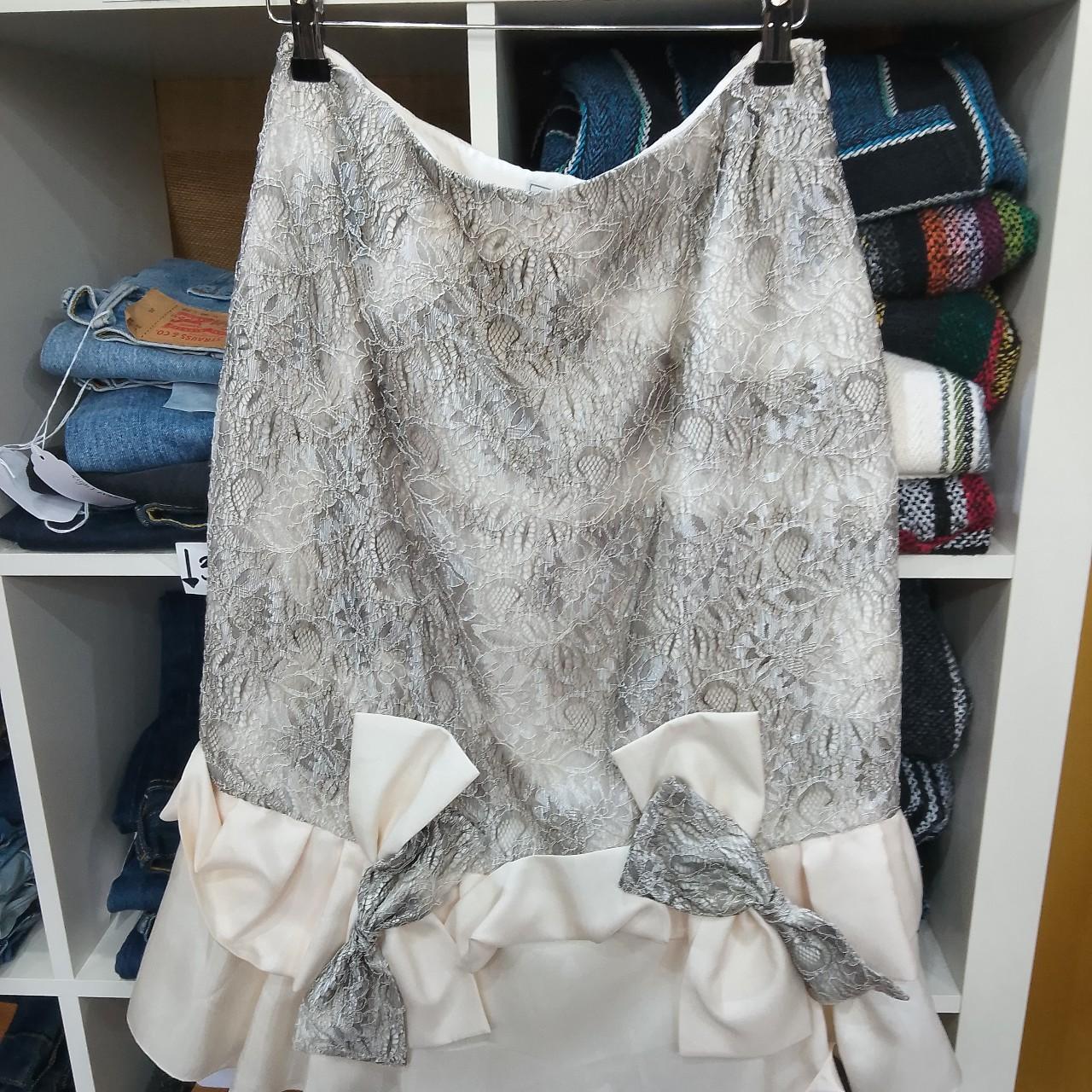 item listed by daretobedifferentshop