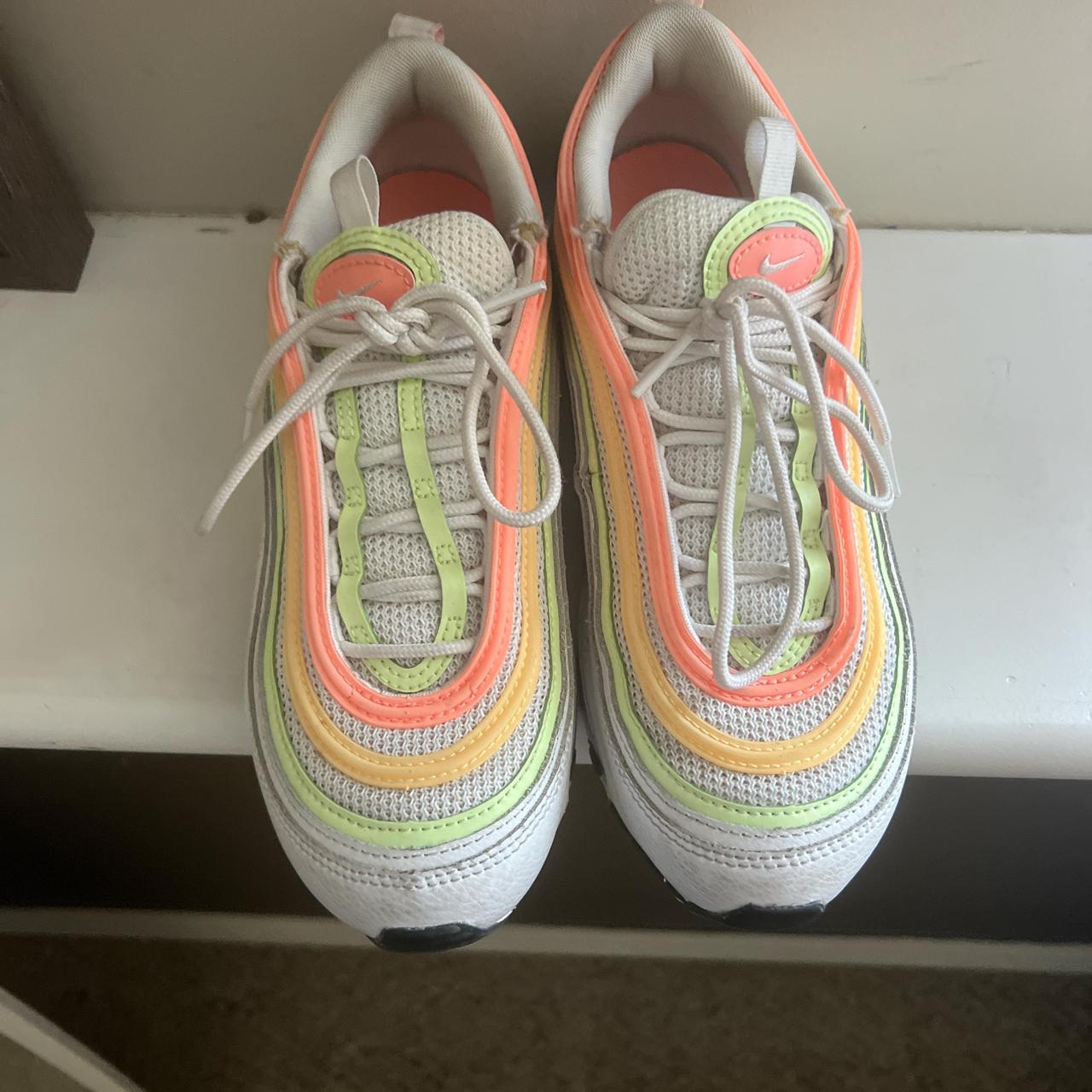 nike air max melon tint