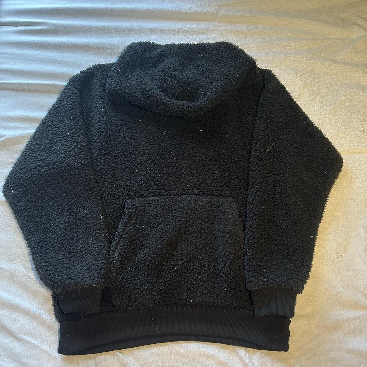 american eagle fluffy hoodie Depop