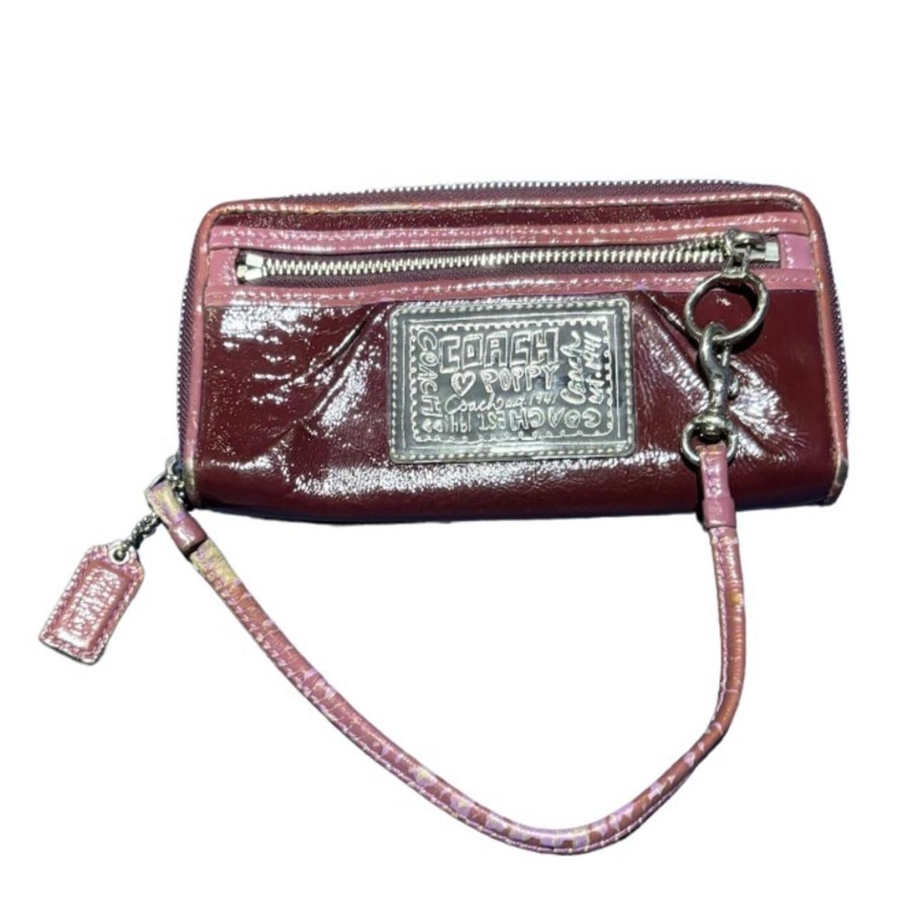 Ultimate Guide to Coach Poppy Wallet Wristlet: Style Meets Functionality