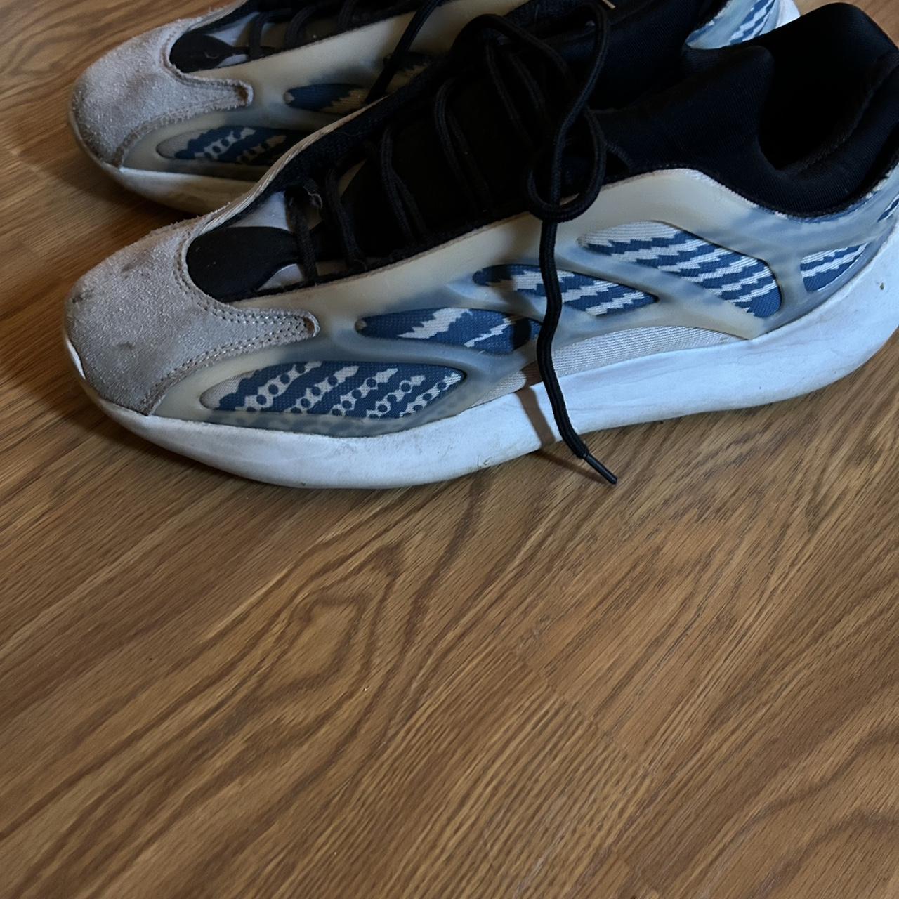 yeezy arzareth black