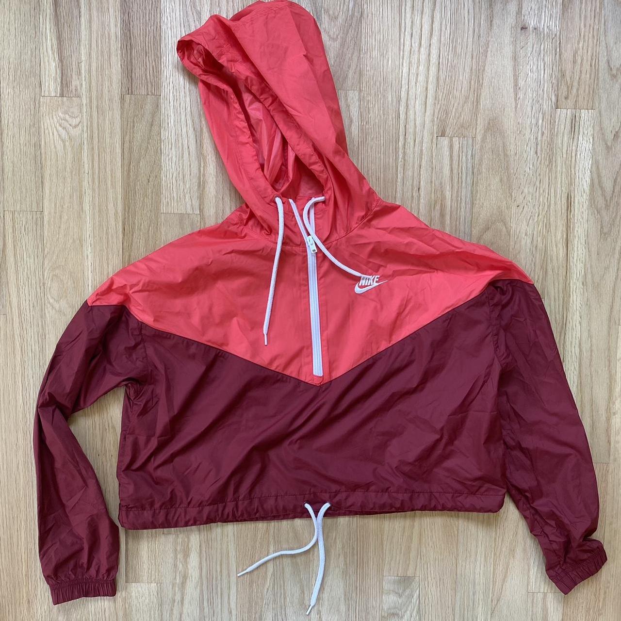 nike cropped and hooded windbreaker